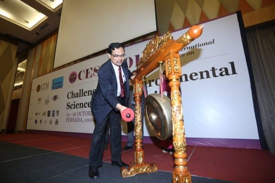Prof Azlan hitting the Malay Gong as symbols of CESE 2014 launching at Persada International Convention Centre, Johor Bahru.