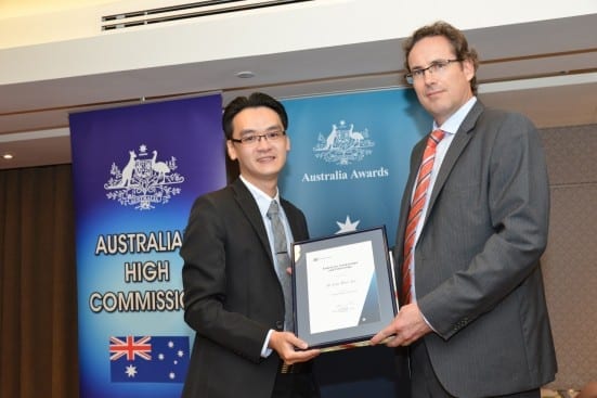 The Australian High Commissioner, His Excellency Mr. Rod Smith (right) presenting The Endeavour Research Fellowship certificate to Dr Lau Woei Jye from Advanced Membrane Technology Research Centre (AMTEC), UTM during a ceremony held at Doubletree Hilton, Kuala Lumpur on 16 December 2014. 