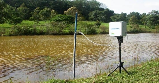 Sistem Amaran Banjir Automatik Fotonik UTM.  Alat ciptaan Fakulti Kejuruteraan Elektrik ini mampu menghantar mesej 