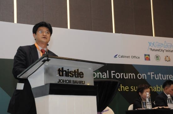 UTM Representatives, Prof Dr Ho Chin Siong giving speech at FCI Forum 2015