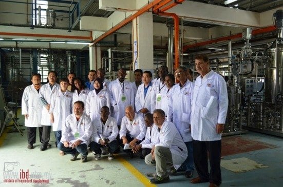 OCPW delegates visiting the IBDUTM Chemical Engineering Pilot Plant based at UTM Johor Bahru. 