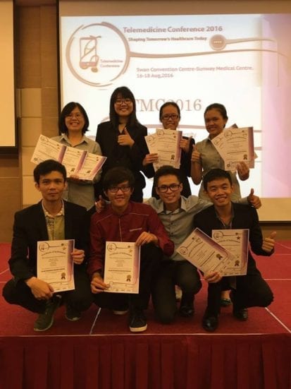 Dr. Eileen (standing extreme left) with UTM winning teams after the prize giving ceremony at Monash University campus, Bandar Sunway.