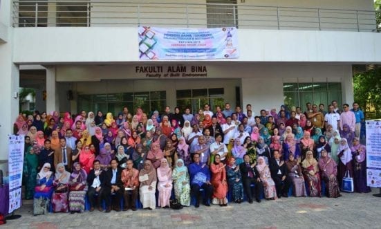 The participants of KKPSTEM 2016 taking group picture at Faculty of Built Environment (FAB) UTM Johor Bahru.