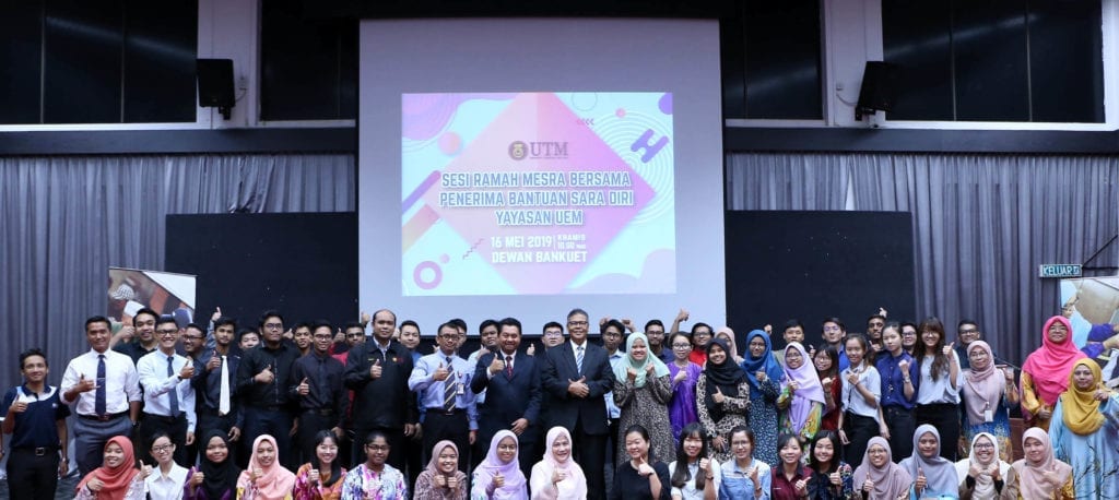 47 Pelajar B40 Utm Terima Bantuan Zakat Daripada Yayasan Uem Utm Newshub