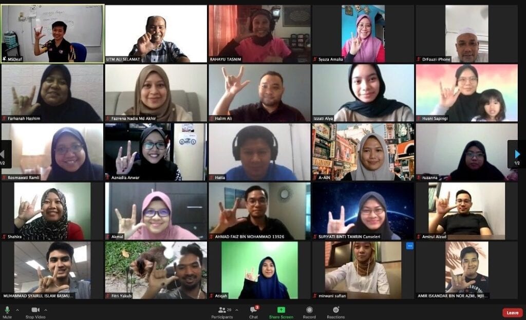 Malaysian Sign Language Class for Staff by MJIIT and MSDeaf UTM NewsHub