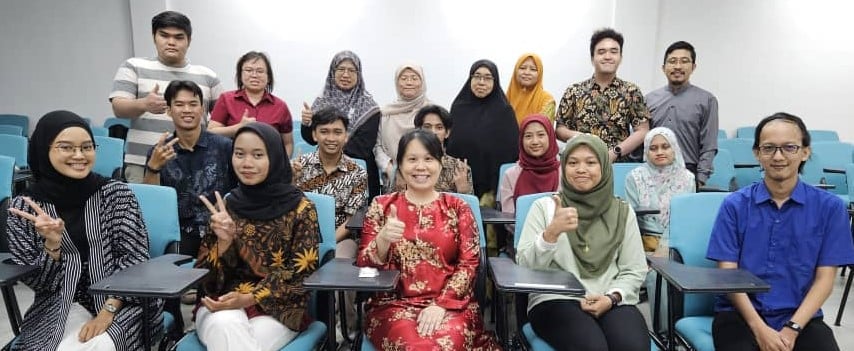 Presenters from Universiti Teknologi Malaysia and Universitas Islam Indonesia, with organizers from the Biomedical and Medical Electronics (bMIE) research group.