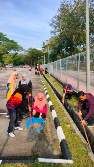 Kerja pembersihan di PTJ masing masing