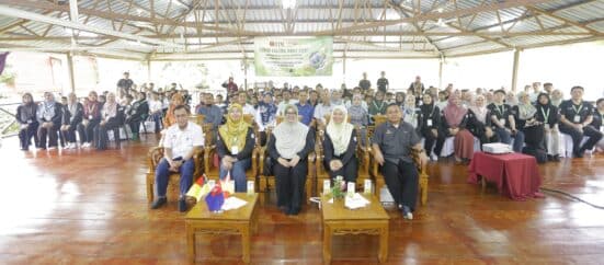 Celebrating a Successful Conclusion: Prof. Sr. Dr. Kherun Nita Ali, Dean of the Faculty of Built Environment and Surveying, Universiti Teknologi Malaysia, officiates the closing ceremony of the Earth Calling Boot Camp 2025, marking the end of a transformative program empowering young climate heroes and future leaders