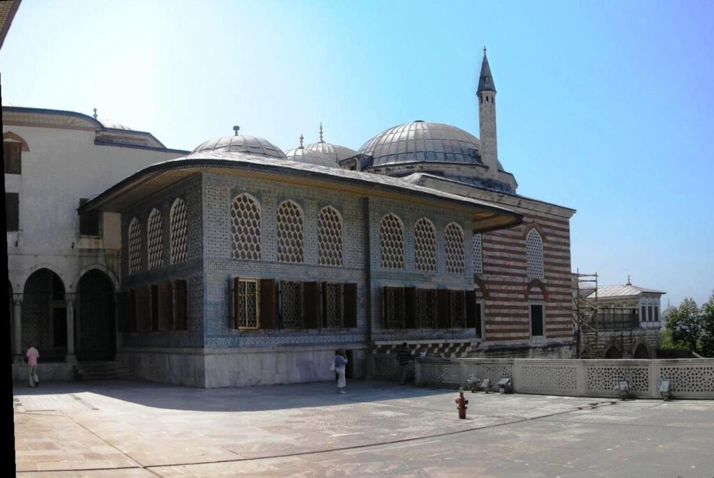 Veliahd Dairesi Topkapi Istanbul panorama