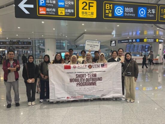 group airport PKX